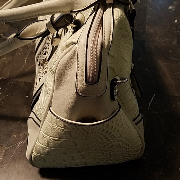 MC handbag - Picture 3 of 4